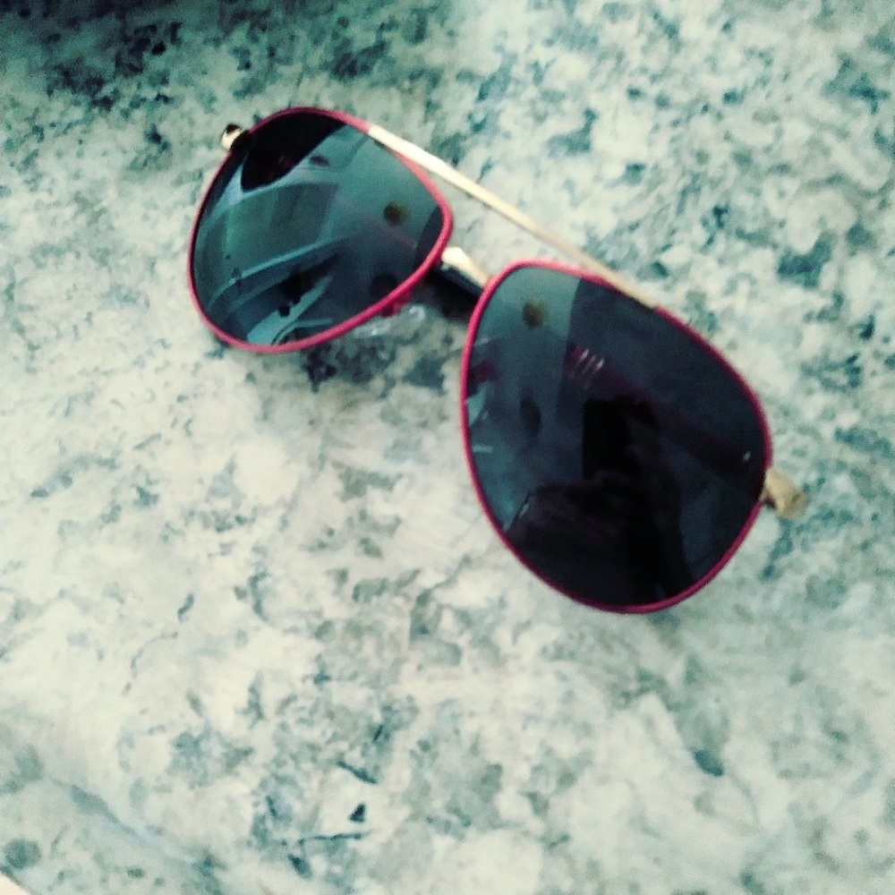 Polarized sunglass